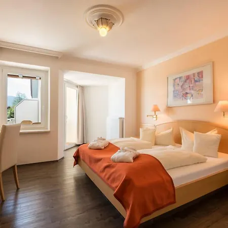 Hotel Am Sonnenhang 3*